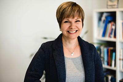 Portraitfoto Annette Hellmuth